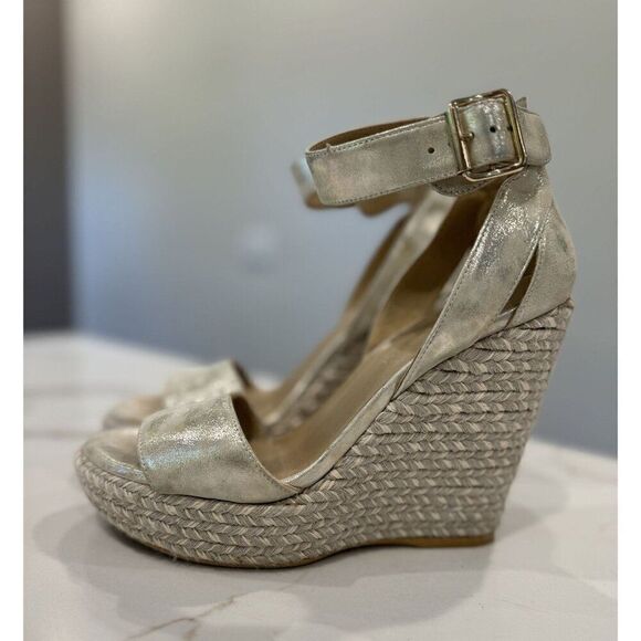 Stuart Weitzman Mostly Espadrille Wedges in Clouded Gold Size 7 - Picture 1 of 6